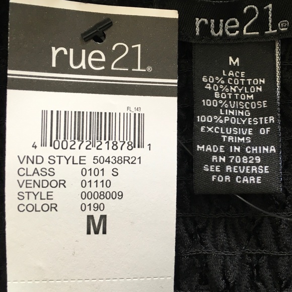 RUE21 ADORABLE BLACK FLOWERED DRESS SIZE MEDIUM - Picture 6 of 7